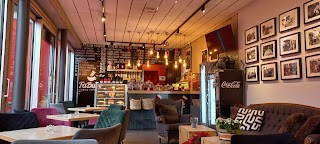 FaBuła - cinema cafe & bar