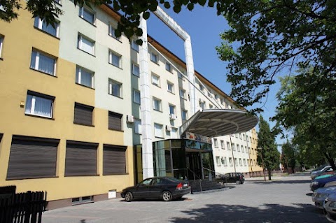 HOTEL OSZ **