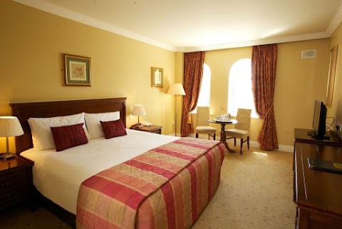 Anner Hotel 4 Star