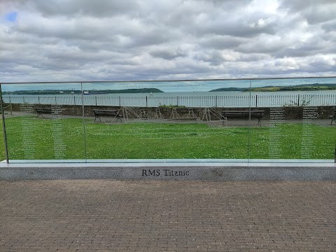 Titanic Memorial Garden (Gairdín Cuimhneacháin an Titanic)