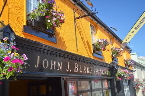 John J. Burke's Bar & Restaurant , Tí Bhúrca, Clonbur. Co Galway