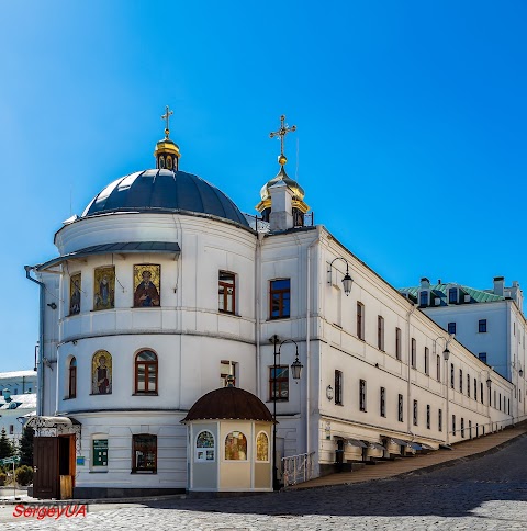 Лаврський храм на честь ікони Божої Матері "Всіх скорботних радість" УПЦ