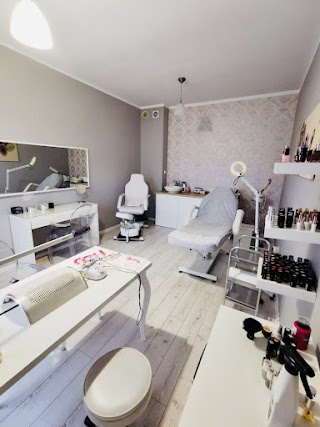 GLAMOUR SALON Bydgoszcz: fryzjerstwo, kosmetyka