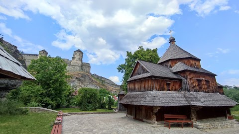 Здвиженська церква