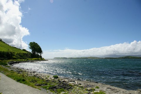 Bantry Bay Beicín Loop Walk