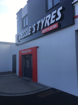 Dessie’s Tyres: Vicar's Road