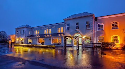 Woodford Dolmen Hotel