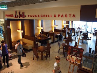 Restauracja włoska La Stella. Pizzeria. Kawiarnia. Lodziarnia.