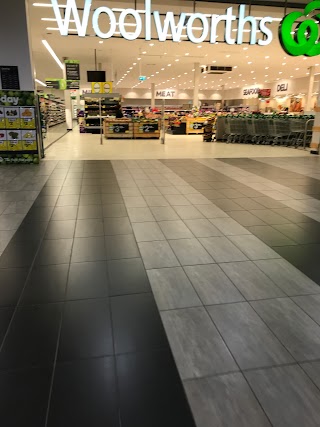 Woolworths Lansell Plaza