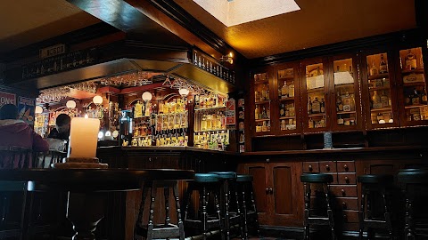 Lowry's Music & Whiskey Bar