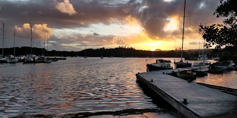 Lakeside Jetty Holiday Homes