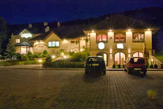 Hotel i Restauracja "KOCHANÓW"