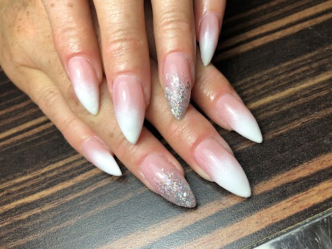 Cristina’s Nails & Beauty