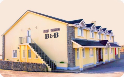 Tigh Chualáin Bar and Guest House
