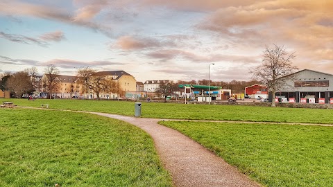 Top Oil Park Road Service Station