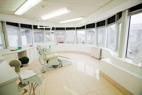 No.8 Dental & Cosmetic Clinic Cornmarket