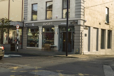 Quigleys Cafe, Bakery & Deli