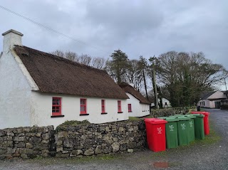 Lough Derg Thatched Cottages