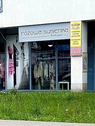 Różowa Sukienka Butique