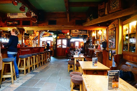 Dicey Reilly’s Pub, Off-Licence & Microbrewery