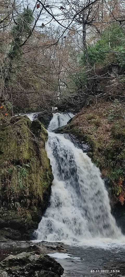 Tourmakeady waterfall parking