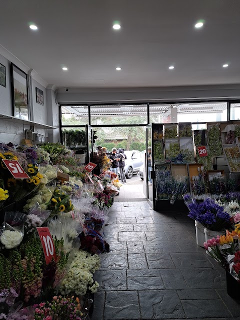 Cuda's Flowers - Mordialloc