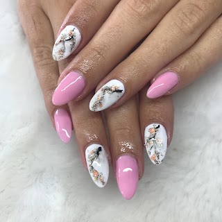 TA Nails