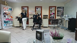 Salon Velvet Łomianki - Fryzjer Damski, Męski, Manicure & Pedicure