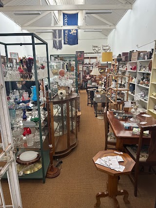 Antiques Goods & Chattles (Antiques Ballarat)