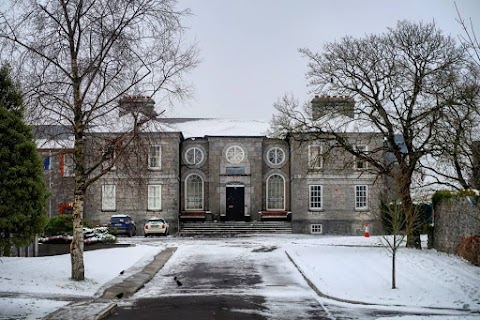 Midleton College