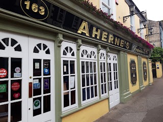 Ahernes Seafood Restaurant and Accommodation