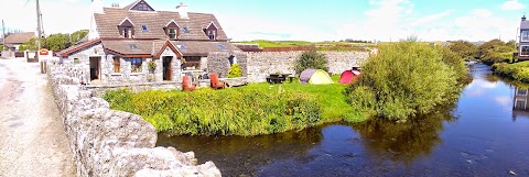 Aille River Tourist Hostel & Camping Doolin