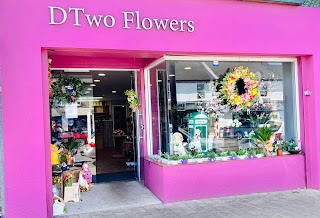 DTwo Flowers