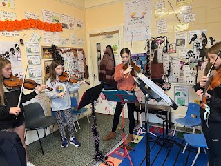 Suzuki Violin with Caitriona