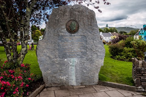 Charles De Gaulle Memorial