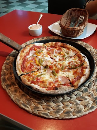 Rubi Pizza & Grill