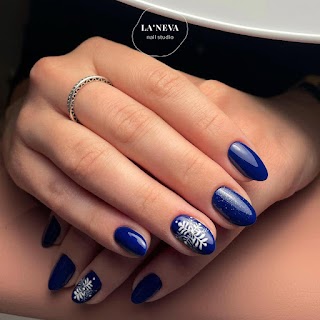 LA'NEVA nail studio Manicure hybrydowy