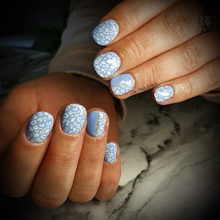 Chic Nails