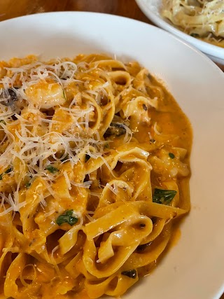 La Fettuccina Restaurant