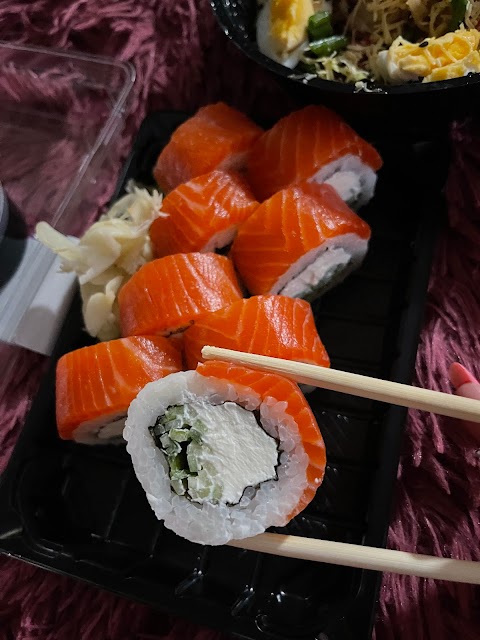 Sushi Take Out