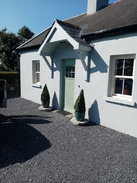 Curraghmore Cottage
