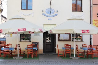 Restauracja Gospoda Pod Modrym Fartuchem & Krajina Piva Pub Toruń