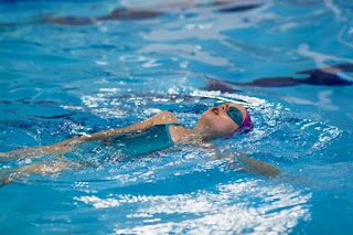 Nauka pływania AQUAMANIA, rehabilitacja w wodzie, Aqua Fitness