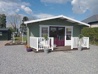 LOC'S Cabin