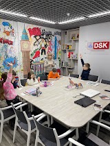 Курси іноземних мов - Language Training Hub DSK