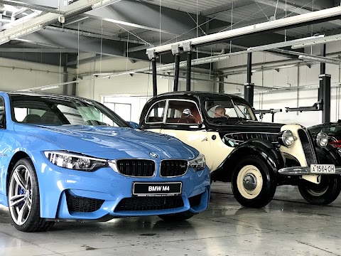 Автосалон BMW "Арія Моторс"