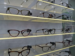 Luxoptica