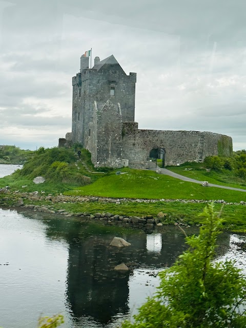 Lally Tours - Day Tours, City Tours and Extended Tours along the West Coast of Ireland