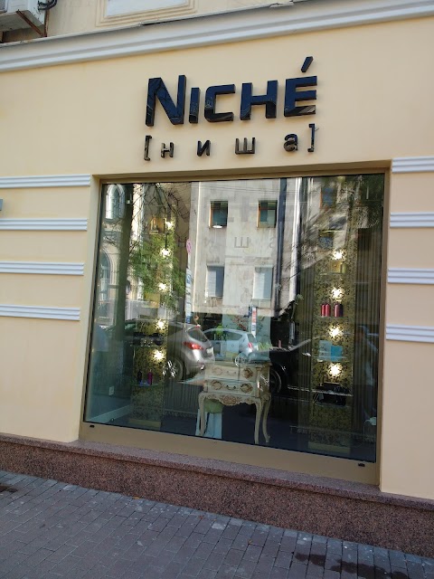 Niche бутік косметики та парфюмерії. Салон краси