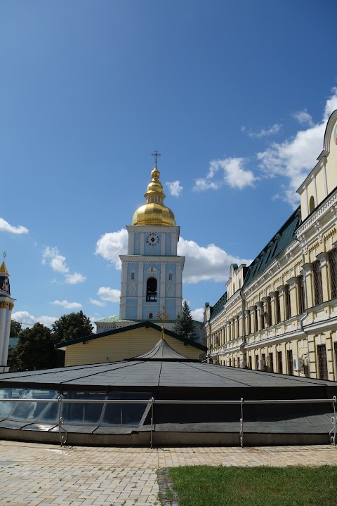 Академічний храм святого апостола і євангелиста Іоана Богослова